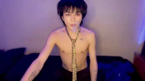 Snapshot of rennuts chatting on 12, 12, 2024 rennuts online show from 12, 12, 2024