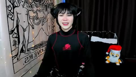 Snapshot of rennuts chatting on 25, 12, 2024 rennuts online show from 25, 12, 2024