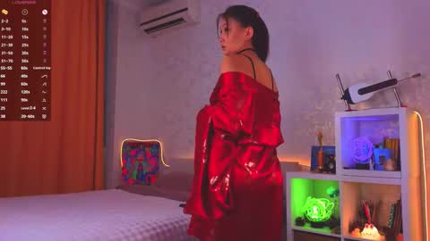 Snapshot of renochka chatting on 20, 11, 2025 renochka online show from 20, 11, 2025