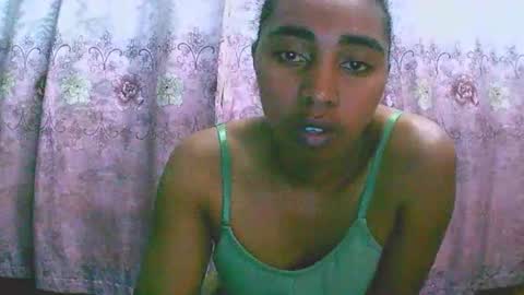 Rephaleta online show from 3, 10, 2025