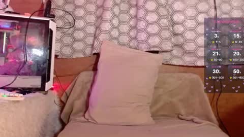 Snapshot of respectme0923 chatting on 21, 9, 2025 HAZEL online show from 21, 9, 2025