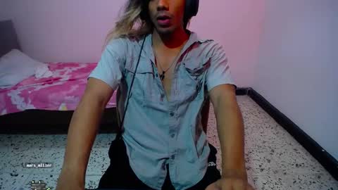 Snapshot of restrainged chatting on 5, 12, 2024 Rest online show from 5, 12, 2024