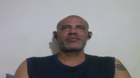 Snapshot of retlam37 chatting on 16, 4, 2026 Walter online show from 16, 4, 2026