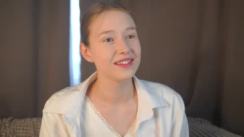 Snapshot of revamcallister chatting on 22, 5, 2026 revamcallister online show from 22, 5, 2026