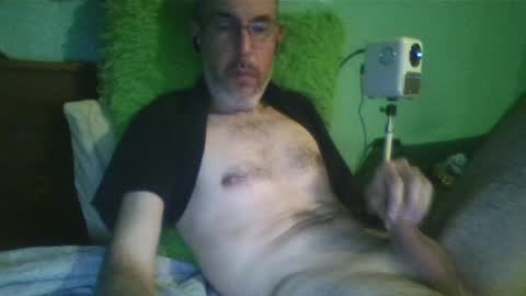 Snapshot of reyes_albert2006 chatting on 2, 12, 2024 reyes_albert2006 online show from 2, 12, 2024