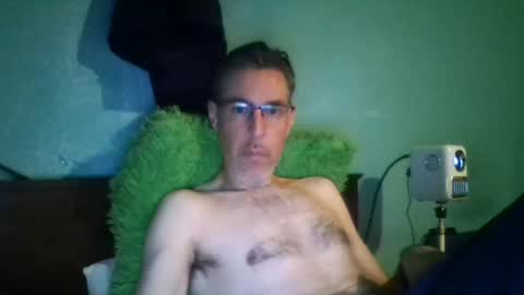 Snapshot of reyes_albert2006 chatting on 17, 3, 2026 reyes_albert2006 online show from 17, 3, 2026