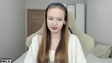 Snapshot of rezurs chatting on 24, 4, 2026 nice to meet you 3 I am Milena online show from 24, 4, 2026