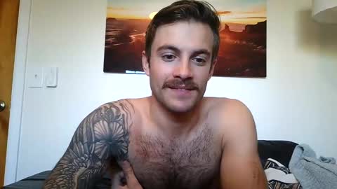 Snapshot of rguy114 chatting on 16, 11, 2025 Ryan online show from 16, 11, 2025