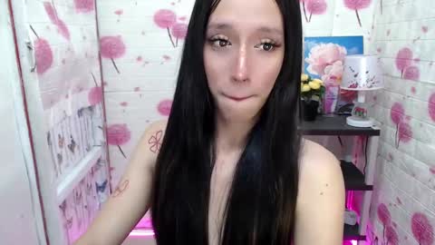 HI GUYS IM RHIAN PLEASE GIVE ME THUMBS UP online show from 11, 12, 2024