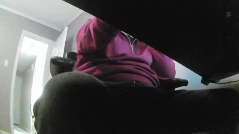 Snapshot of rhv3 chatting on 11, 11, 2025 rhv3 online show from 11, 11, 2025