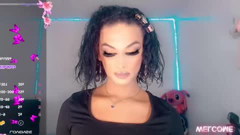 Snapshot of riannagarcia_ chatting on 1, 11, 2025 Rianna Garcia online show from 1, 11, 2025