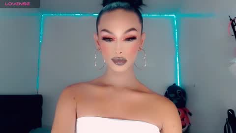 Snapshot of riannagarcia_ chatting on 15, 11, 2025 Rianna Garcia online show from 15, 11, 2025