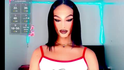 Snapshot of riannagarcia_ chatting on 15, 12, 2025 Rianna Garcia online show from 15, 12, 2025