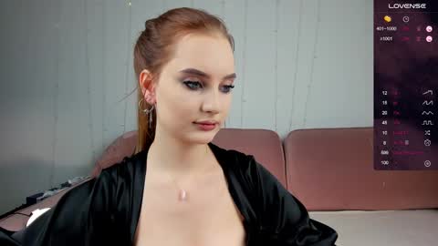 Ria Woods online show from 8, 1, 2025