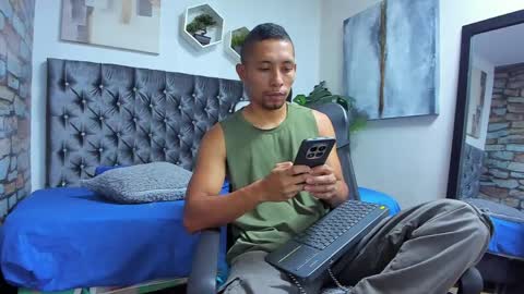 Snapshot of richar_voller chatting on 6, 6, 2026 richar_voller online show from 6, 6, 2026