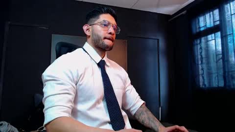 Snapshot of richard_milleer chatting on 12, 11, 2025 Ricardo online show from 12, 11, 2025