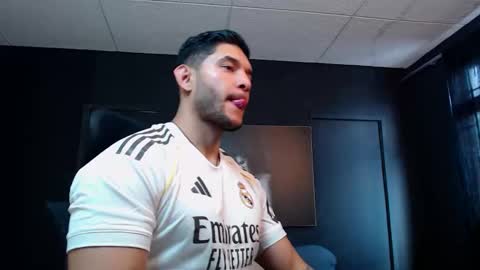 Snapshot of richard_milleer chatting on 6, 1, 2026 Ricardo online show from 6, 1, 2026