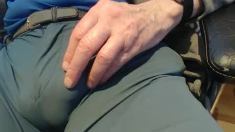 Snapshot of richarder7 chatting on 14, 12, 2025 richarder7 online show from 14, 12, 2025