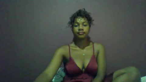 Snapshot of ricie001 chatting on 28, 3, 2026 ricie001 online show from 28, 3, 2026