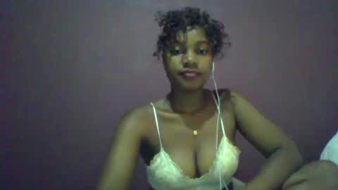 Snapshot of ricie001 chatting on 30, 3, 2026 ricie001 online show from 30, 3, 2026