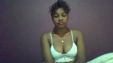 Snapshot of ricie001 chatting on 1, 4, 2026 ricie001 online show from 1, 4, 2026