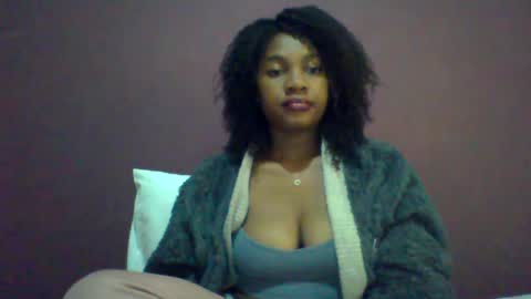 Snapshot of ricie001 chatting on 2, 7, 2026 ricie001 online show from 2, 7, 2026