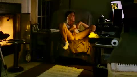 PINK HOLE TWINK online show from 28, 10, 2025