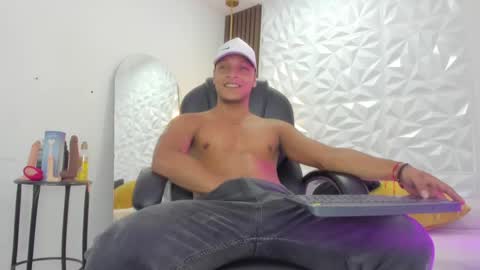 Snapshot of ricky_owens1 chatting on 9, 10, 2025 Ricky online show from 9, 10, 2025