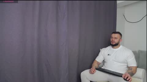 Snapshot of rickymiami1 chatting on 25, 2, 2026 rickymiami1 online show from 25, 2, 2026