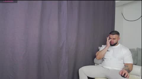 Snapshot of rickymiami1 chatting on 26, 2, 2026 rickymiami1 online show from 26, 2, 2026