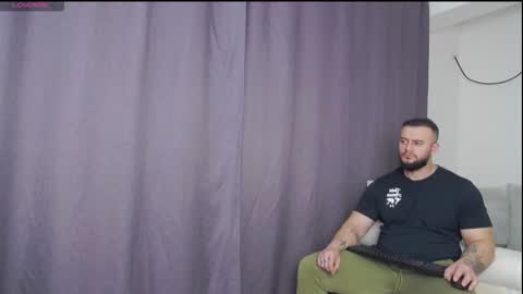 Snapshot of rickymiami1 chatting on 4, 3, 2026 rickymiami1 online show from 4, 3, 2026