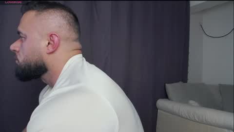 Snapshot of rickymiami1 chatting on 2, 4, 2026 rickymiami1 online show from 2, 4, 2026