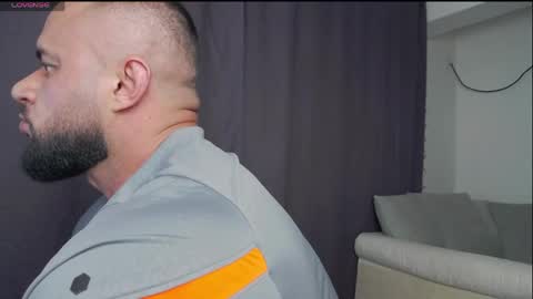 Snapshot of rickymiami1 chatting on 23, 4, 2026 rickymiami1 online show from 23, 4, 2026