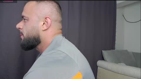 Snapshot of rickymiami1 chatting on 24, 4, 2026 rickymiami1 online show from 24, 4, 2026