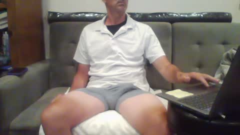 ridemehigh1 online show from 12, 9, 2025