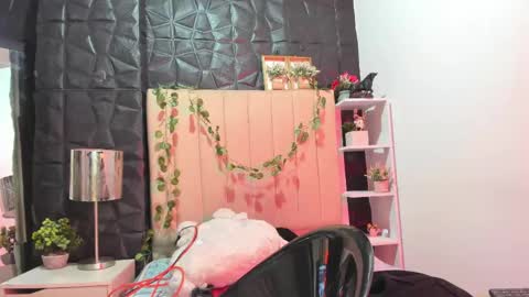 Snapshot of rihonna_hs8 chatting on 29, 4, 2026 RIHONNA online show from 29, 4, 2026