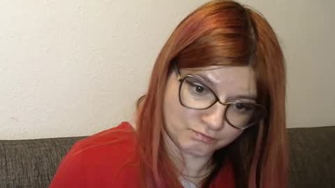 Snapshot of rileycomely chatting on 27, 11, 2025 RileyComely online show from 27, 11, 2025