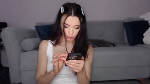 Snapshot of rileyeve chatting on 4, 12, 2025 RileyEve online show from 4, 12, 2025