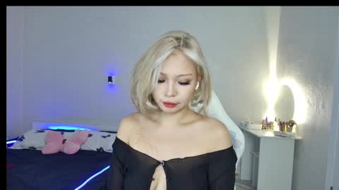 Snapshot of rileymee chatting on 4, 3, 2025 rileymee online show from 4, 3, 2025