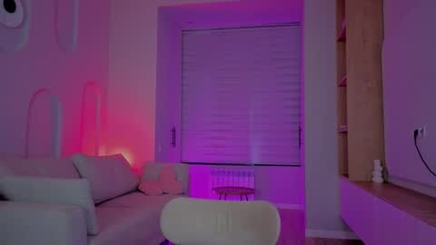 Snapshot of rileymee chatting on 10, 10, 2025 rileymee online show from 10, 10, 2025