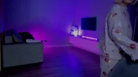 Snapshot of rileymee chatting on 10, 11, 2025 rileymee online show from 10, 11, 2025