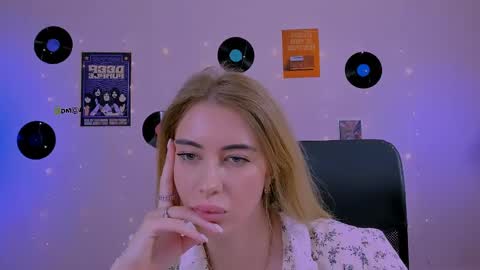 Snapshot of rina_gold_ chatting on 5, 5, 2026 Rina online show from 5, 5, 2026