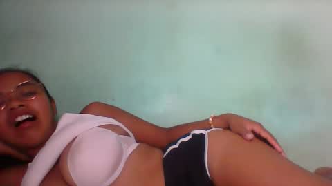 Snapshot of rinah856024 chatting on 2, 5, 2026 rinah856024 online show from 2, 5, 2026