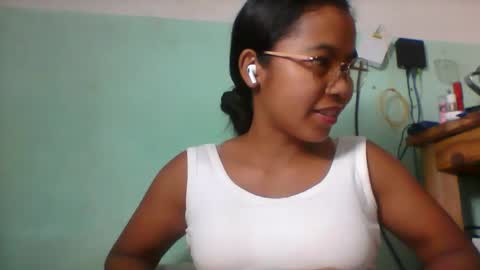 Snapshot of rinah856024 chatting on 11, 5, 2026 rinah856024 online show from 11, 5, 2026