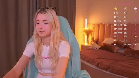 Snapshot of rinrace chatting on 25, 2, 2026 aiko online show from 25, 2, 2026