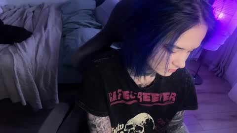   DianaBrite            fansl y online show from 1, 2, 2025