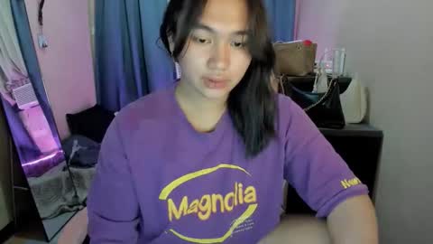 Snapshot of riri_bowa chatting on 28, 4, 2026 RIRI online show from 28, 4, 2026