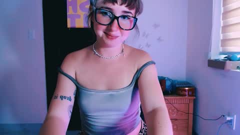 Snapshot of riri_rich chatting on 18, 3, 2026 Rita online show from 18, 3, 2026