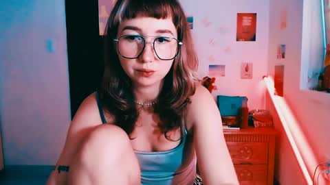 Snapshot of riri_rich chatting on 27, 4, 2026 Rita online show from 27, 4, 2026