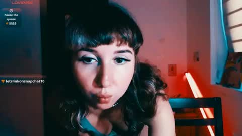 Snapshot of riri_rich chatting on 17, 6, 2026 Rita online show from 17, 6, 2026